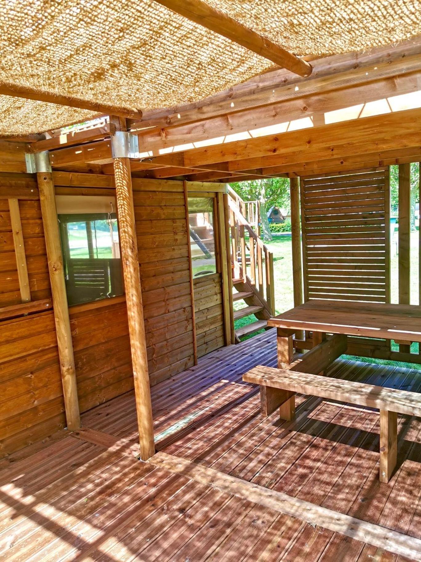 Camping De Thoissey *** Exterior foto